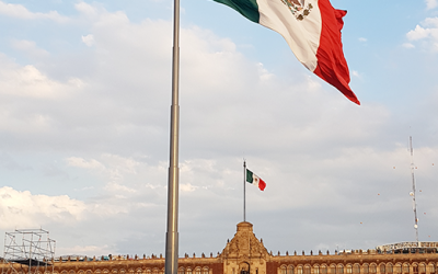 MEXICO : Coyoacan y El Zocalo